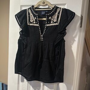 GAP Black and White Embroidered Blouse